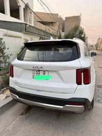 سورنتو 2024 رقم بغداد الدولي   خليجي 6 سلندر  7 راكب السياره ماشيه 16 ...