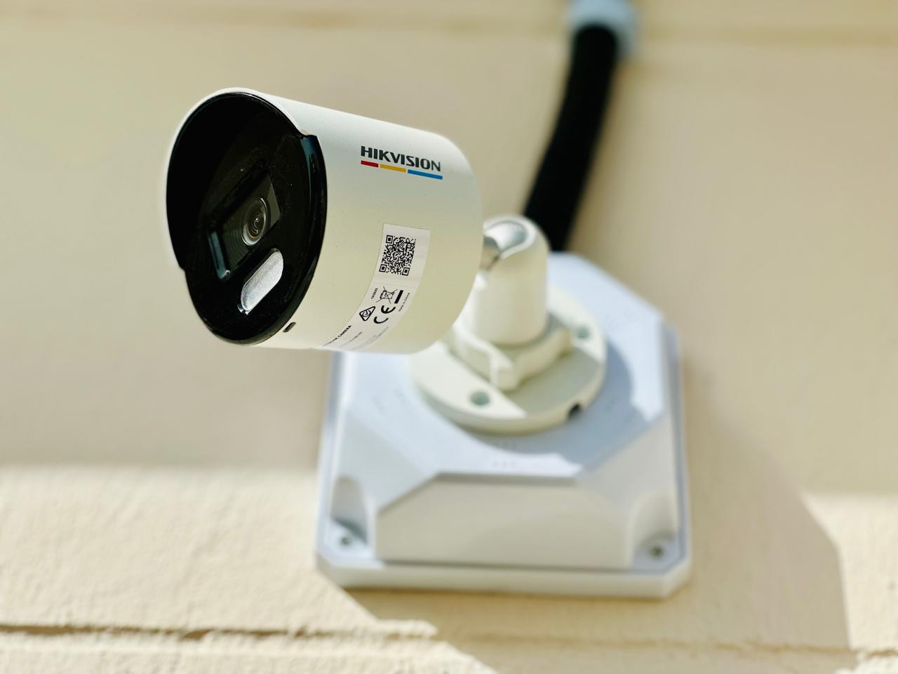 هل تريد حماية منزلك أو محلك التجاري؟
نقدم لكم أفضل أنظمة كاميرات المراقبة بجودة عالية وصورة واضحة ليلًا ونهارًا.

✅ كاميرات HD و 4K
✅ مشاهدة مباشرة من الموبايل
✅ تسجيل 24 ساعة
✅ تركيب سريع واحترافي
✅ أسعار مناسبة للجميع

🔧 تركيب وصيانة جميع أنواع كاميرات المراقبة.

للاستفسار أو الحجز تواصل معنا على الخاص أو واتساب.

***********☎️☎️📞
احمِ بيتك ومحلك… الأمان يبدأ بكاميرا.
