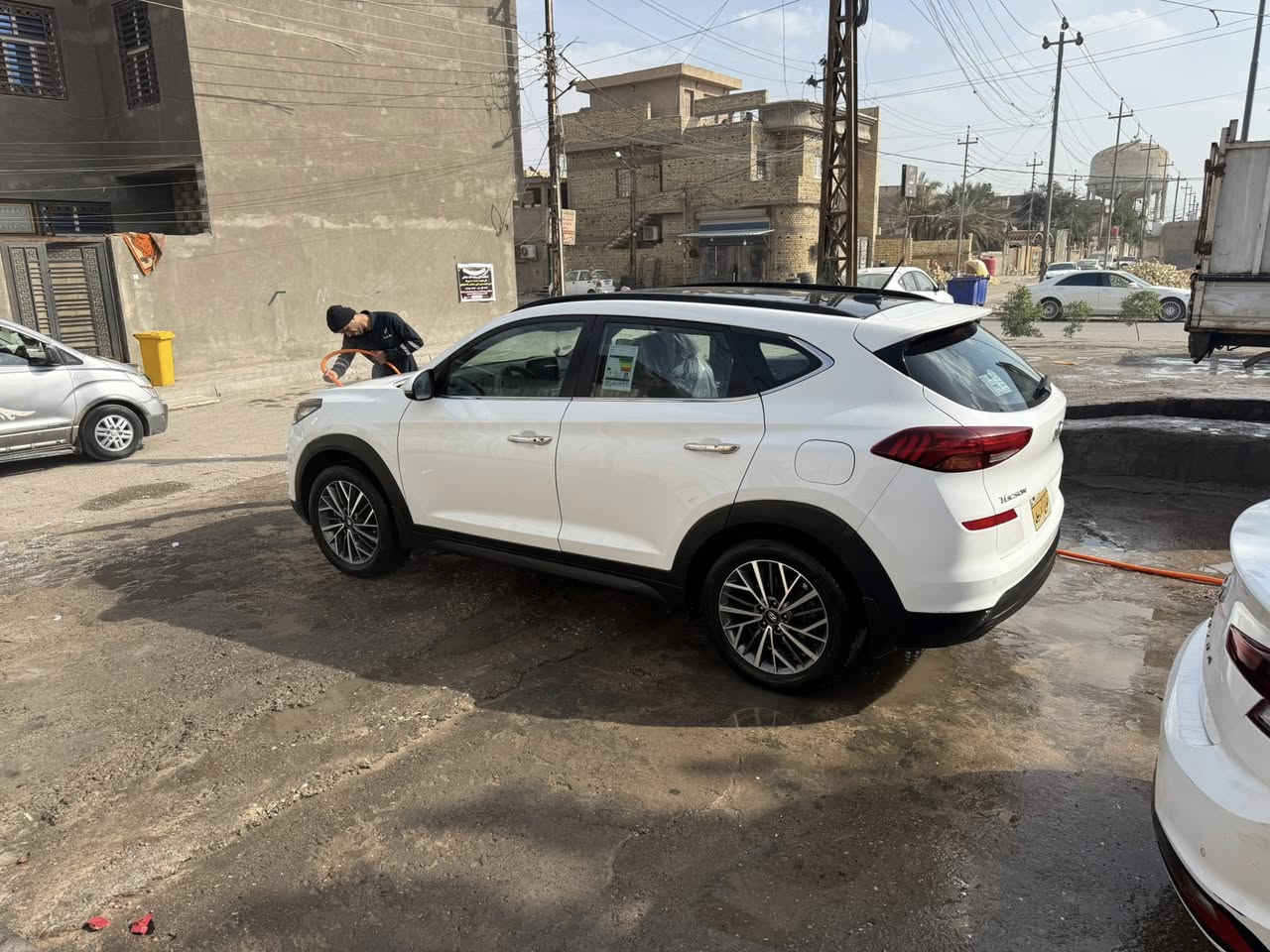 توسان ٢٠١٩ خليجي فول مواصفات كفالة عامة بنوراما ما عدا بارد بالجاملغ الأمامي الأيمن 
رقم أربيل منتهيه السنوية بأسم شركة 
السيارة ع وضع الشركة كلشي ما مبدل بيها 
للاتصال او استفسار ع الرقم ***********
