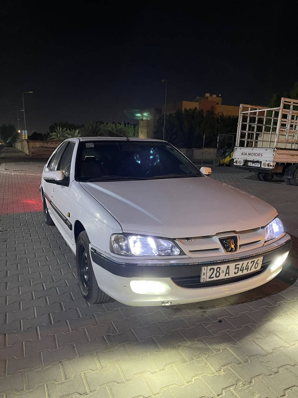 للبيع : بيجو بارص 2015 السياره بأسمي
كفالة فقط چاملغ الخلفي مصبوغ
السعر : 55 بيهه مجمال 
مكان السياره نجف
رقم: ***********
