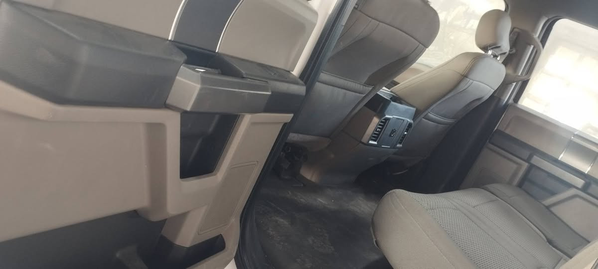 فورد اف 150 2016
السيارة كلين ماشية 58 الف حقيقي
محرك 8 سلندر تنفس طبيعي 
السايرة جديدة جدا رقم اربيل ارقام سنوية كلو جديد اللي يبيعلك هو الشرعي نفسو 
موجودة في معرض طيبة ناحية برطلة 
***********
***********
يوجد واتساب على الرقمين موصل, نينوى
