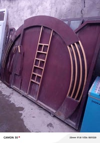 باب ثلاثه متر للبيع07901526236......... 07519208577واتساب  باب نضيف جد...