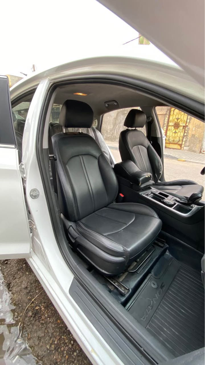 سوناتا مديل 2020 وارد كوري
خط غاز بلادي
رقم بصره دولي اباسمي سنويه لغاية 2027
اللون الخارجي ابيض صدفي
اللون الداخلي اسود
محرك 2000 سي سي ماشيه 33 الف
المواصفات نص فول
تحكم استيرن_شاشه_حساسات جانبيه_كشنات جلد_ كرسي السائق كهربائي تدفئه تبريد_تبريد قطعتين_مرايات شفط_لد نهاري_سايد بريك بالرجل_ جنطه كهرباء (بصمه دكمه حساس) 
الاجزاء المصبوغه بدون حادث
البنيد_الدعاميه الامامي_باب الصدر_جزء من التكمه اليسار_جزء من باب السائق _ جاملغ امامي ايسر
لاجزاء المتضرره
الصندوق تعديل بارد _ جاملغ الخلف الايسر تعديل بارد
(كير _ محرك ) مكفولات من الفتح والتصليح
السعر 165 قابل للتفاوض رقم *********** Honolulu, HI
