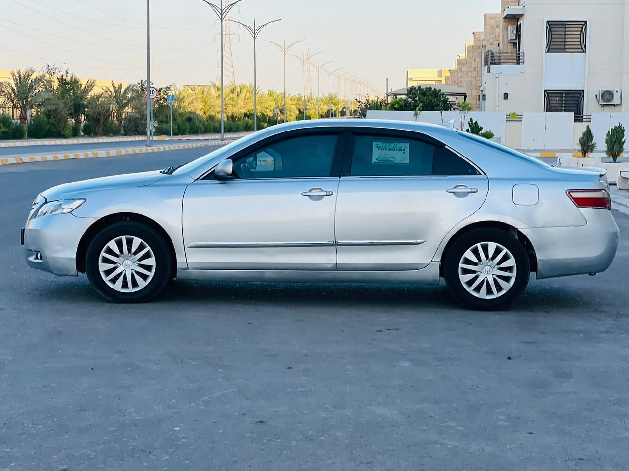 توياتا كامري موديل 2008 خليجي
رقم سليمانيه دولي جديد شرط التحويل والغرامات 
محرك 2400 شرط لا تنقيص ولا تبخير 
كير شرط 
تبريد ثلج 
صدر امامي وخلفي جديد 
تايرات جدد 
تبريد قطعتين 
اربع دسك 
تحكم استرن 
السيارة بيها صبغ ثلاث قطع فقط السيارة بدون اي جلح او جراد 
السيارة بسعر مناسب جدا جدا 87 وبيها مجال للشراي 
للتواصل ***********
