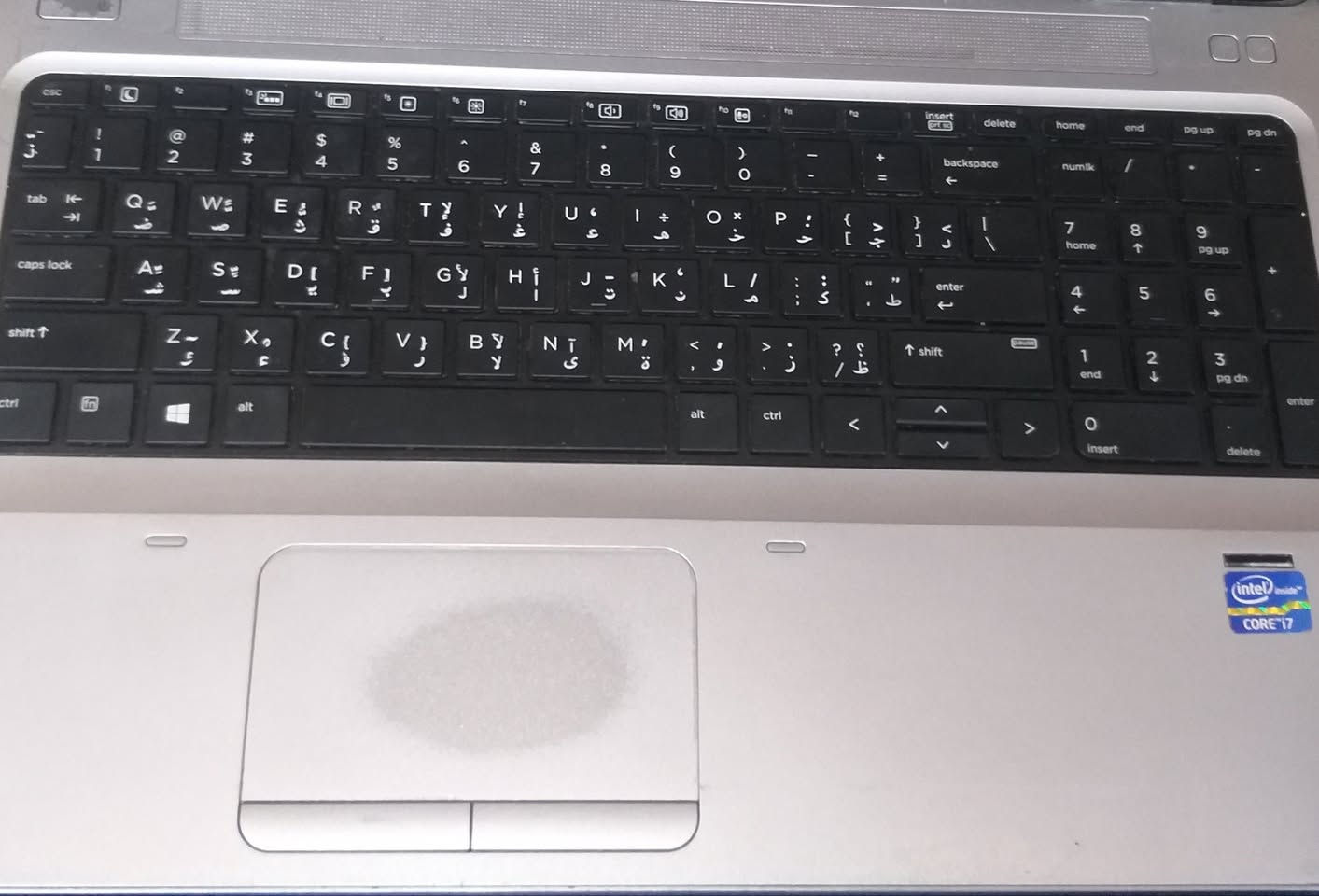 حاسبة hp  للبيع اشتريتها مستخدمة لبحث التخرج ولم استخدمها اشتريتها 350  واريدها ب 300  ومستعجل البيعها

للتواصل رقم الهاتف ***********
.
.
