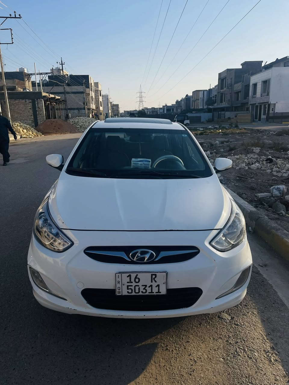 السلام عليكم 
اكسنت موديل 2016
فول مواصفات 
قطرتين المرغوبة 💧 
مكينة 1600
السارة نضيفة واحلا من الصور وجاهزة من كلشي ☺️

بيها منضومة غاز سعرها 500 الف. 

بيها جاملغ صبغ فقط!!!

سعرها 117. بيها مجال بسيط للطيبين 

***********
