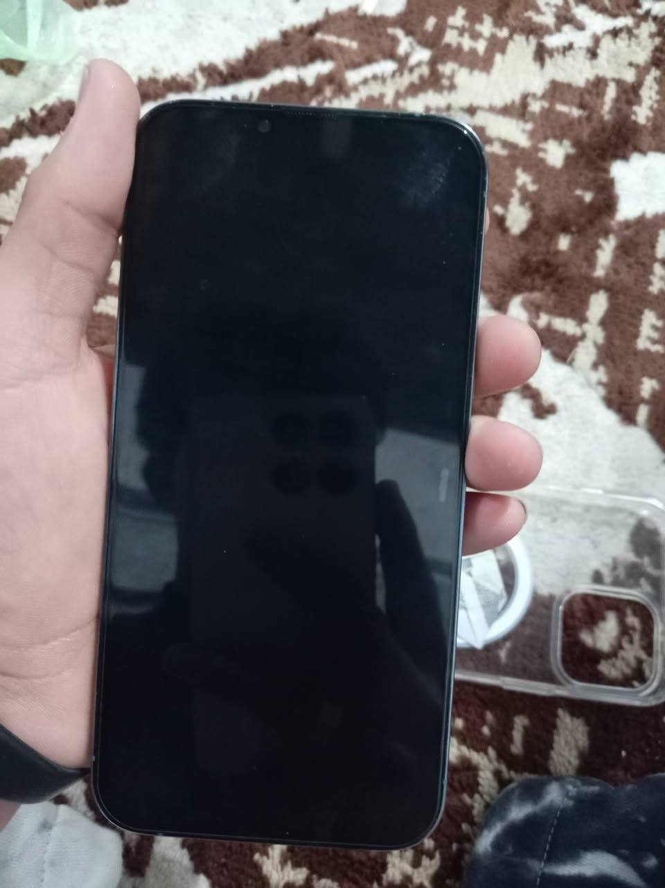 للبيع 13 برو ماكس نضافه فول الفول بطاريه 80 بلادي. لا تراسلني واكلي مرفوعه ع أيدي واخذ وافحص بكل المكاتب سعر 640  مو شراي لا تعبني بيه مجال للشراي رقمي ***********
