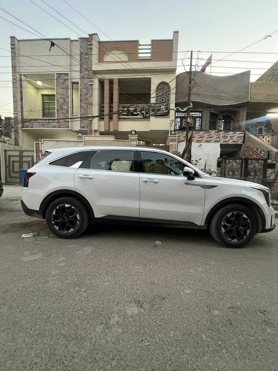 سلام عليكم
سورنتو 2024 وارد امريكي 
حادثها بابين وجاملغ مبدل بدون ايرباك 
255$ سعر وبيهة مجال 
مواصفات:-
بصمه- كشنات جلد - كشن كهرباء - كشن تدفئة  -تحديد مسار- اطفاء تلقائي-تشغيل عن بعد -رادار امامي - مانع انصدام امامي - مانع انصدام خلفي - تحذير بالمري -شاشة كبيره -7 راكب 
4 سلندر 2.5 حجم المحرك
سيارة ماشية 21 الف ميل 
رقم بغداد تحويل ثاني يوم باسمي
***********
