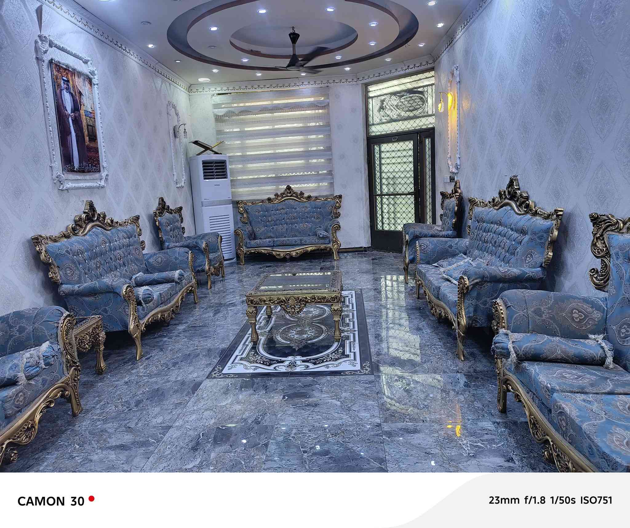 بيت بوبيات بناء جديد درجة أولى
📍 كربلاء / أسواق البرتقالة – مجمع الخضراء
▪️ المساحة 322م
▪️ بناء 2021
▪️ شارع 12م + محولة وطنية
▪️ مجاري رئيسية + ماء إسالة قوي
🏠 2 غرف أرضي
🏠 3 غرف سويتات طابق ثاني
🌿 حديقة 12م + شلال
🍽️ مطبخ كبير جدًا
⬆️ سطح كبير 9م
***********
‏‪‏‪***********
