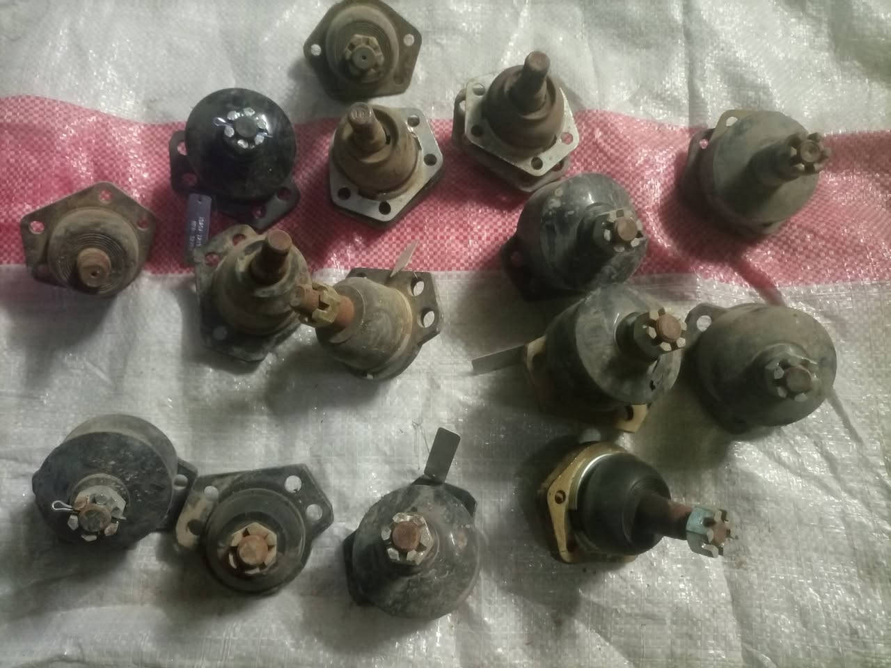 ادوات امريكي للبيع الحاجه التعجبك اخذله صوره وانطيك السعر الاتصال *********** العنوان ناصرية ويوجد توصيل
