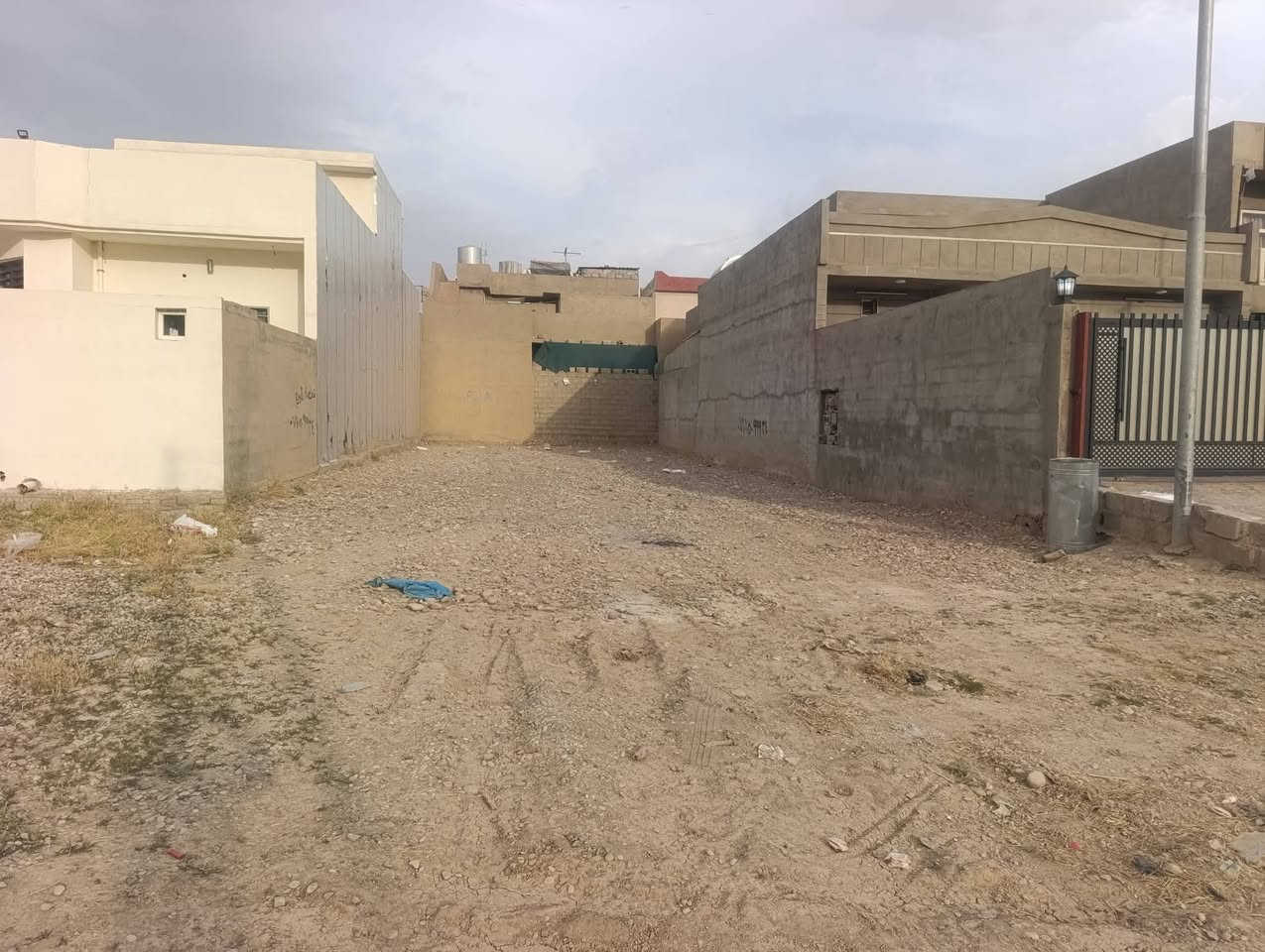 إعلان 
#قطعة_ارض_للبيع

طابو ملك صرف باسم شخص واحد

#العنوان( كركوك ،،ناحية ليلان،،حي العصرية مقابل مشروع ماء )

#المساحة( ٢٥٠ )متر خدمات ،كهرباء،مولدة،، ماء،مدارس،،سوك

#المكتب بخدمة زبائنه الكرام 🎄🎄
اللاستفسار اتصال ع ارقام مكتب البارز للعقار والمقاولات

 ***********📞واتساب
 ***********☎️☎️
للمزيد من المعلومات نرجو منكم زيارة مكتبنا🏦 
العنوان،، مكتبنا كركوك ناحية ليلان سايدين رئيسي
ملاحضة#عربي
يمكنكم إرسال الاراضي والأملاك للأعلان عنه في صفحتنا بدون مقابل 
عنوان كامل للمُلك 📌
كم صورة من المُلك🏡
