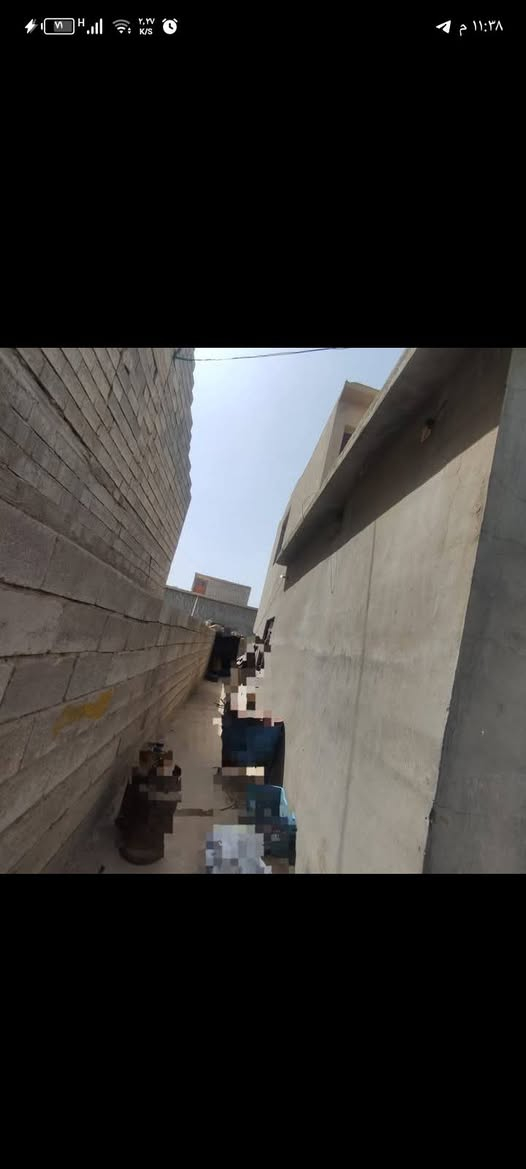 السلام عليكم
بيت ركن للبيع ، حي الصمد  قرب جامع المصطفى.. وقريب على جامعة النبراس 
وتبليط من جميع الجهات 
مساحه البناء 150 والأرض  350 
البيت جاهز من كلشي ،كهربائيات وسيراميك ومجصص .. بس تجيب غراضك  وتكعد ،، يتكون من غرفتين وهول وربعه ومطبخ وكلدور  .. 
للتواصل والاستفسار أكثر اتصل***********
