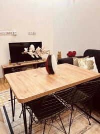 ميز طعام • ٤ كراسي • ميز ماستخدم