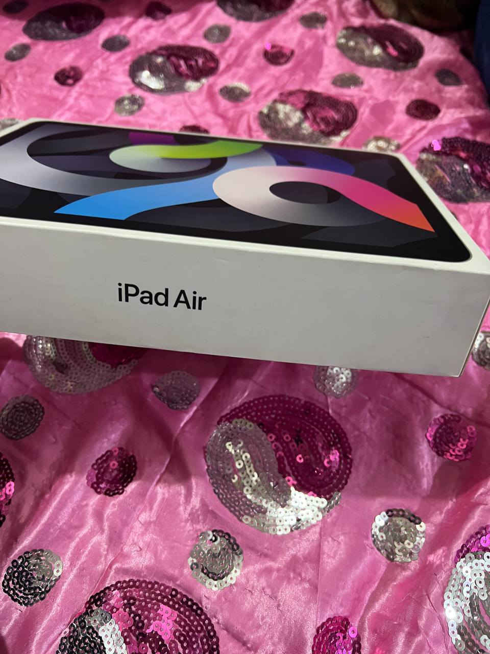 السلام عليكم ورحمة الله وبركاته ايباد Airمع حساب ببجي مفول ومرتب للبيع ثنينهن بسعر مناسب تعال خاص وبيك خير ودلل رقمي وتساب ***********
