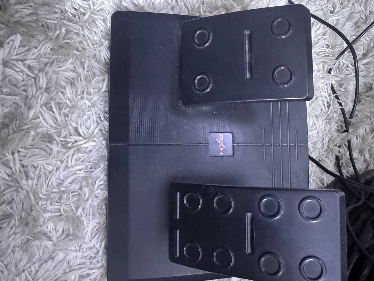 السلام عليكم 
للبيع 
جهاز psp و دركسون PXN
جهاز psp ما ويا شاحنه و بي خلل بسيط بلكير
ويا 4 أقراص مثل ما موضح بلصوره 
و دركسون نضيف مابي اي نقص 
سعر كلهن 125 الف قفل
مكاني بغداد الشعب 
رقمي *********** موجود واتساب فقط
