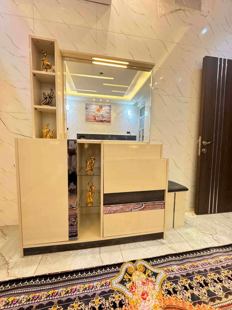 غرفه تركيا ضخمه ١٠ قطع   نضافه فول  سعر مليون ٢٥٠


**إذا كنت صاحب هذا الإعلان وتريد حذفه لأي سبب، رجاءا أرسل رسالة إلى الدعم الفني**