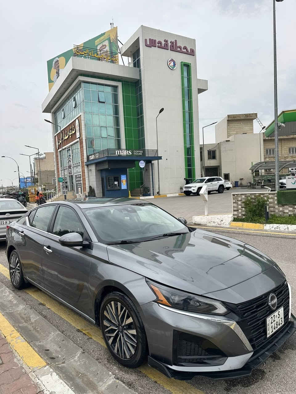 نيسان التيما موديل23SV رقم اربيل ب اسمي موجود ب كركوك حادثه كلش خفيف بيه جامرلغ صبغ سكن ونص باب سكن بدون ايرباكات بدون دواخل ب شرط كله وبيه جامرلغ سايق تبديل بلادي بدون حادث وباقي كله ب شرط تايرات جديده بدون اي نقص كله ب شرط ماشيه 118km بيه بطاقه بانزين ال شراي يخابرني وال مو شراي لا يخابر رقم تلفون*********** السعر160بيه مجال
