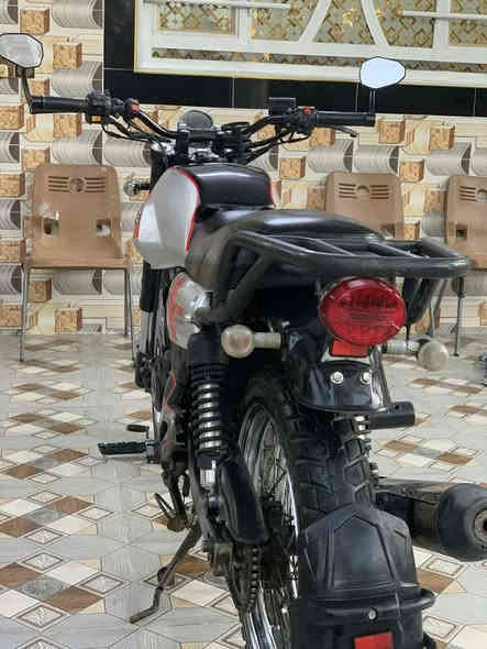 سلام عليكم  درجة دايوان لايتي 22 للبيع أوراق اصوليه كبل للترقيم لسعر مليون و 450 و بيها مجال رقم ***********
