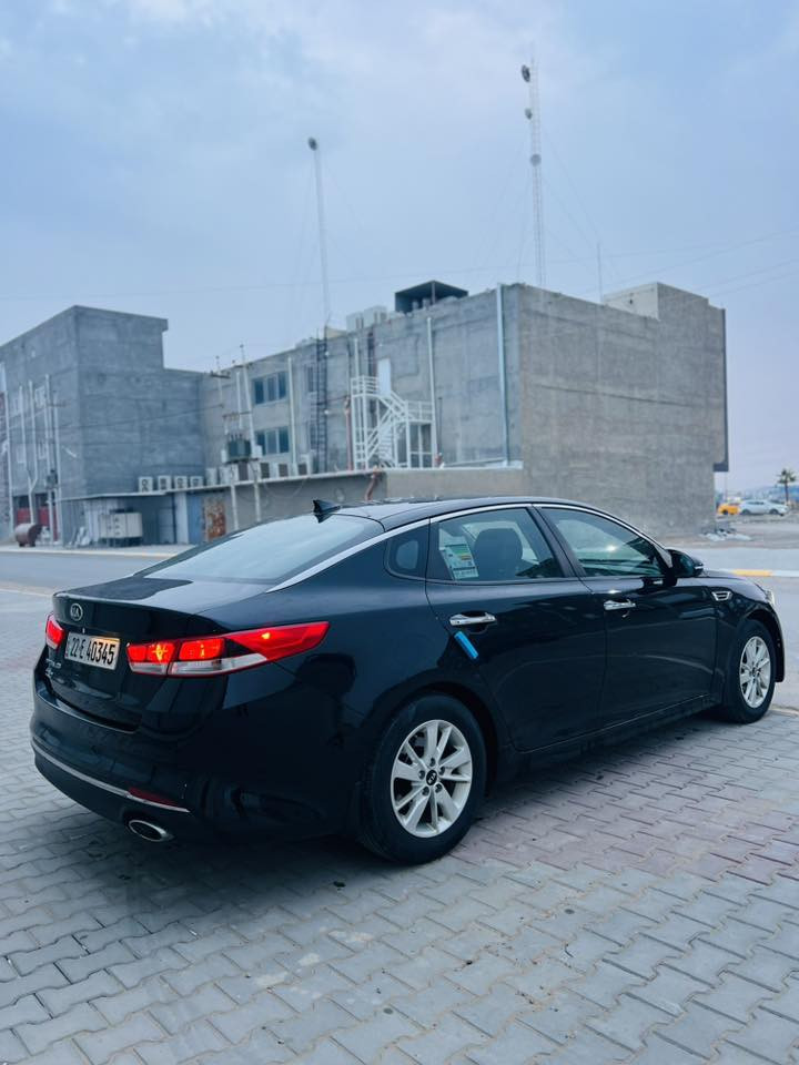 السلام عليكم…اعتذر عن الاقساط والوعده..
للبيع بسعر مناسب جداً 123…
 كيا أوبتيما 2016 وارد لون اسود 
رقم أربيل دولي سنويه جديده…
سياره خير من الله حيل حلوه وأحلى من الصور ماناقصها برغي… فول مواصفات عدا البصمه والسلايت تحكم ستيرن جهتين ويل كب كروم داخل لونين لد بالايت وباقي المواصفات معروفه….
محرك 2400 بدون كل عيب شرط
كير بدون كل عيب شرط 
صدر جديد تبريد ثلج تدفئه نار…السياره ماشيه 83 حقيقي…ولا كلوب مأشر بالدشبول….منضومه زنون اصليه 
سياره بيها راس البونيد فقط بدون قطره داخل شرط الفحص والباقي مكفول…
السعر 123 وبيها مجال للشراي 
مكاني صلاح الدين تكريت 
للاستفسار ***********
