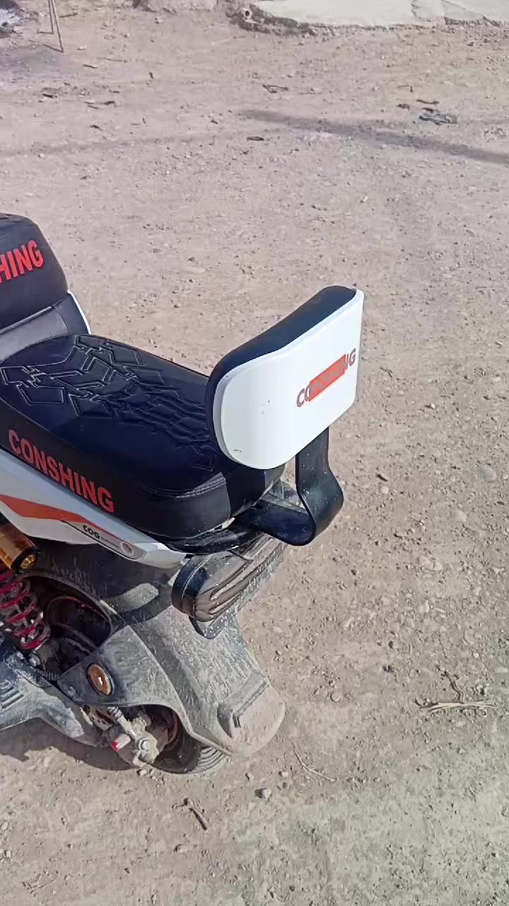 دراجه X900 دراجه مستخدمه شهر و نص فقط دراجه فول مواصفات دراجه نضيفه بطاريات 32امبير بيها نضام الR تمشي 109 دراجه شخط مابيها السعر 550 و بيها مجال للطيبين العنوان دور نواب الضباط قرب جامع ابراهيم عزت 
الرقم ***********
مستعجل على بيعتها
