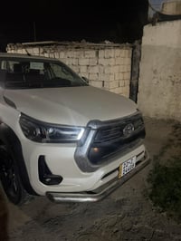 للبيع فورويل ستة سلندر تي ار دي موديل 22 ماشية 72السيارة وضع الشركة مك...