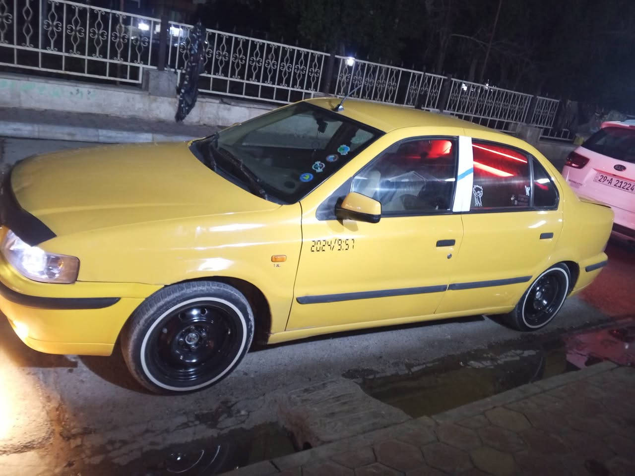 سلام عليكم سمند للبيع 2011كير مكينه جدد كفاله عامه تبريد ثلج سنويه 2028 تخم تاير خط ابيض غرفه جديده بطاين جدد ترأي وين ما يعجبك مكان واسط كوت ***********
