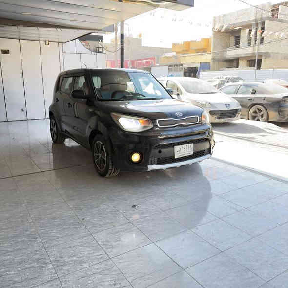 للبيع فقط شباب لحد يكسر بيه مستعجل على بيعته صول موديل ١٤ كير محرك مكفولات حداديه خلفي امامي جديده تخم تاير جديد تبريد ثلج  السياره ٣ قطع صبغ بدون ايرباك بدون شواصي ماشيه ١٢٩ محرك ٤ سلندر جي دي اي كهربائيات كلشي بيه يشتغل تحكمات استيرن شاشه كامره شباب السياره جاهزه للأخير ومابيه نقص برغي رقم بغداد تحويل مباشر مكاني بغداد
السعر 95 مع المجال البسيط وبالعافية على الي أصير من نصيبه 

***********
