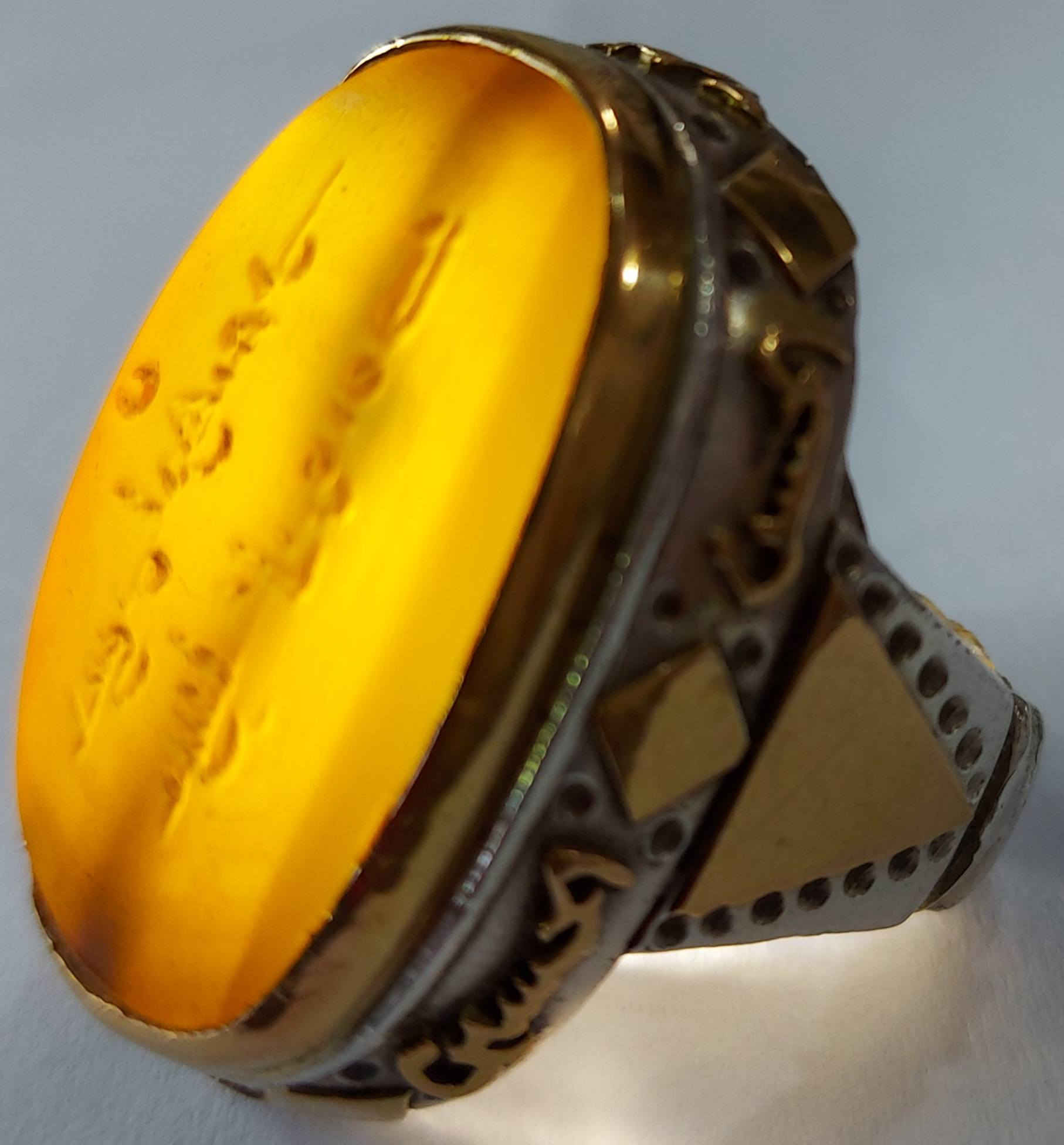 السلام عليكم
خاتم يماني قديم جدا اصفر عسلي خط مهر قديم خاتم راهي 3ونص سم صياغة زاروكة ثقيل وزن 42 غرام ذهب 21 مع فضة قطعة نادرة
المهتم على الخاص وباالخدمة


**إذا كنت صاحب هذا الإعلان وتريد حذفه لأي سبب، رجاءا أرسل رسالة إلى الدعم الفني**