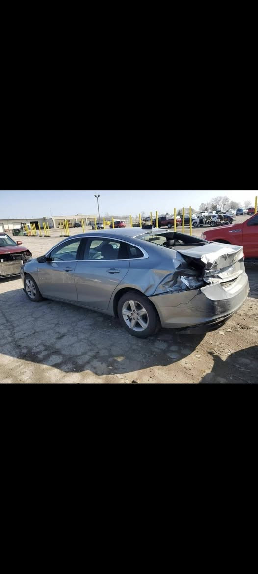 ماليبو 23 (بدون ايرباك )
حادث خلفي  بجم كبس 
علوضع  الشركه 
معوقين قادسيه 
مكاني ديوانيه 
***********
السعر 130
