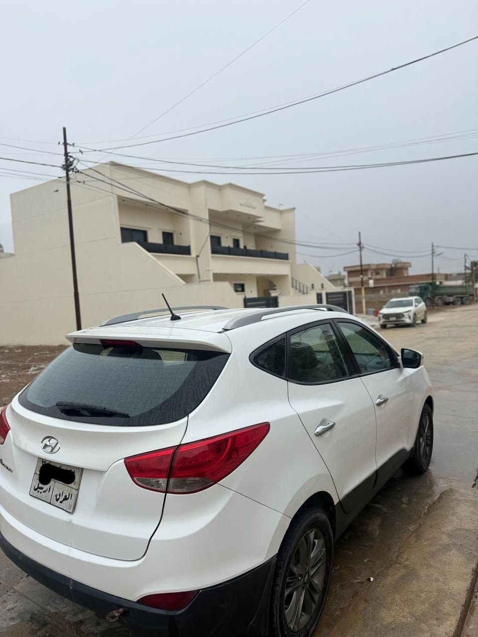 توکسان ٢٠١٤
بیها مکانین أضغير بارد مع حالوب صقف ولبونيد
سياره بسمي سنويه بدون مصرف كله شغال تبريد تتفئە 
مکان کرکوک للئستفار
*********** 
‏***********
