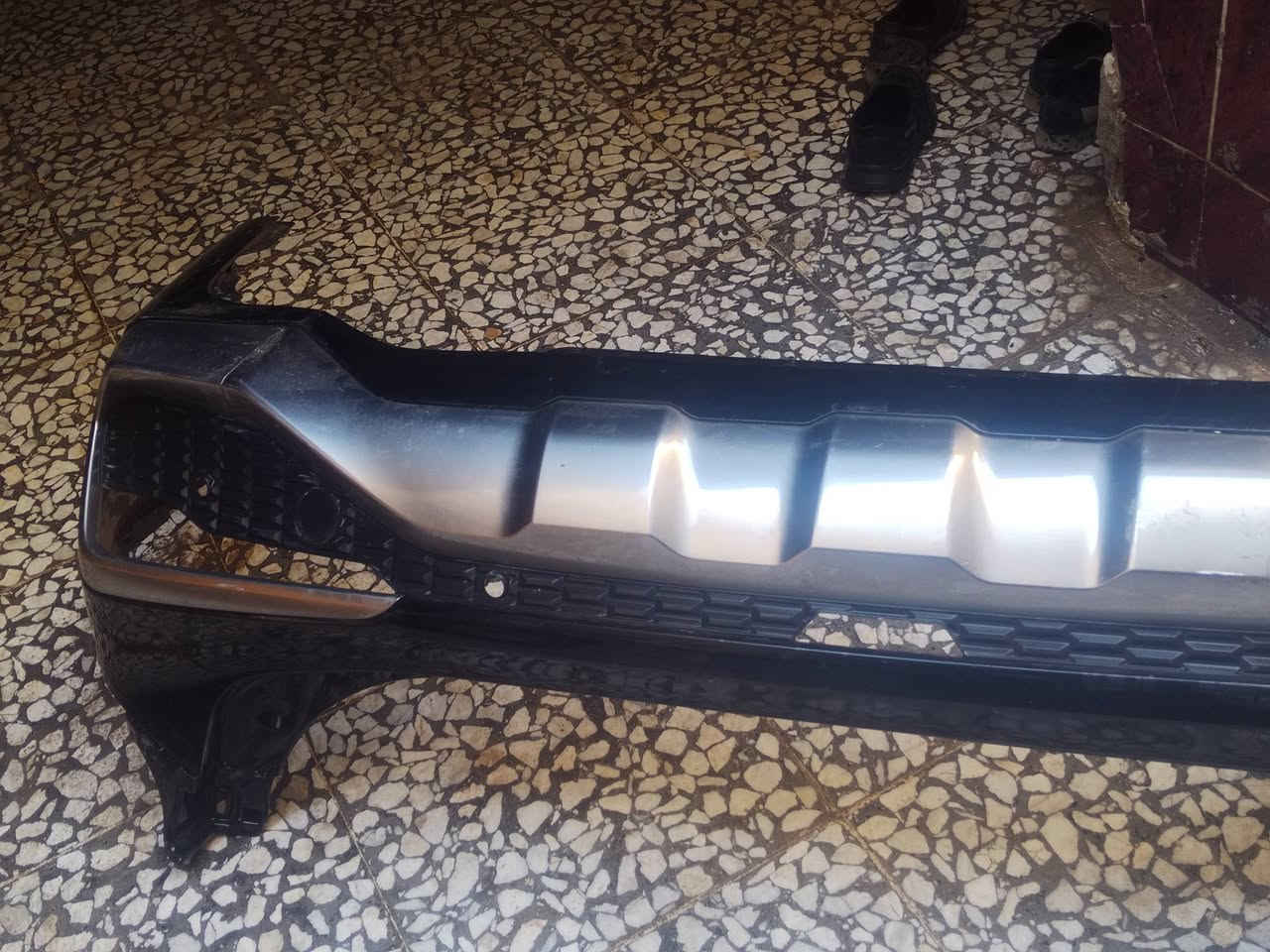 السلام عليكم عندي دعاميه خلفيه البيع ماله سبورتج امريكي 2023 لون سمتني  اتصل اذا شراي ***********
