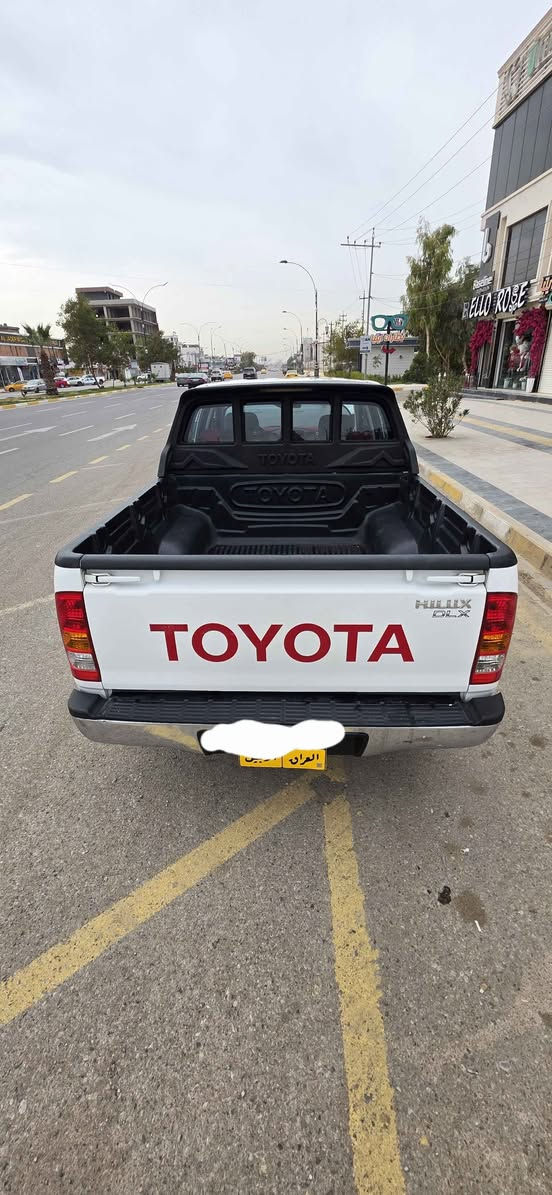 مرزي 2011  
ماشيه 180الف كيلو متر
سيارة حيل نضيفه مامتعوبة 
الضرر 
تعديل بارد جامرلغ الخلفي موضح بالصورة
باب السايق مبدل بلاد
فول عادي
رقم اربيل تحويل مباشر
السعر النهائي 175$
شراي اتصل
مكاني كركوك 
*********** Singapore
