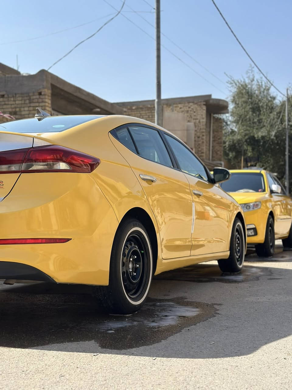 يالله
سلام عليكم 

النترا مديل (17) 

وارد أمريكي 
بيه تبديل بنيد فقطط
بدون دواخل 

مكينه خير من الله 
كير جديد أي تي المرغوب 

رقم سياره بغداد 
مكانها كوت 

مصفره من كلشي 
سياره جديده شوف العين 
بالعافيه ع ياخذه 

***********‏
