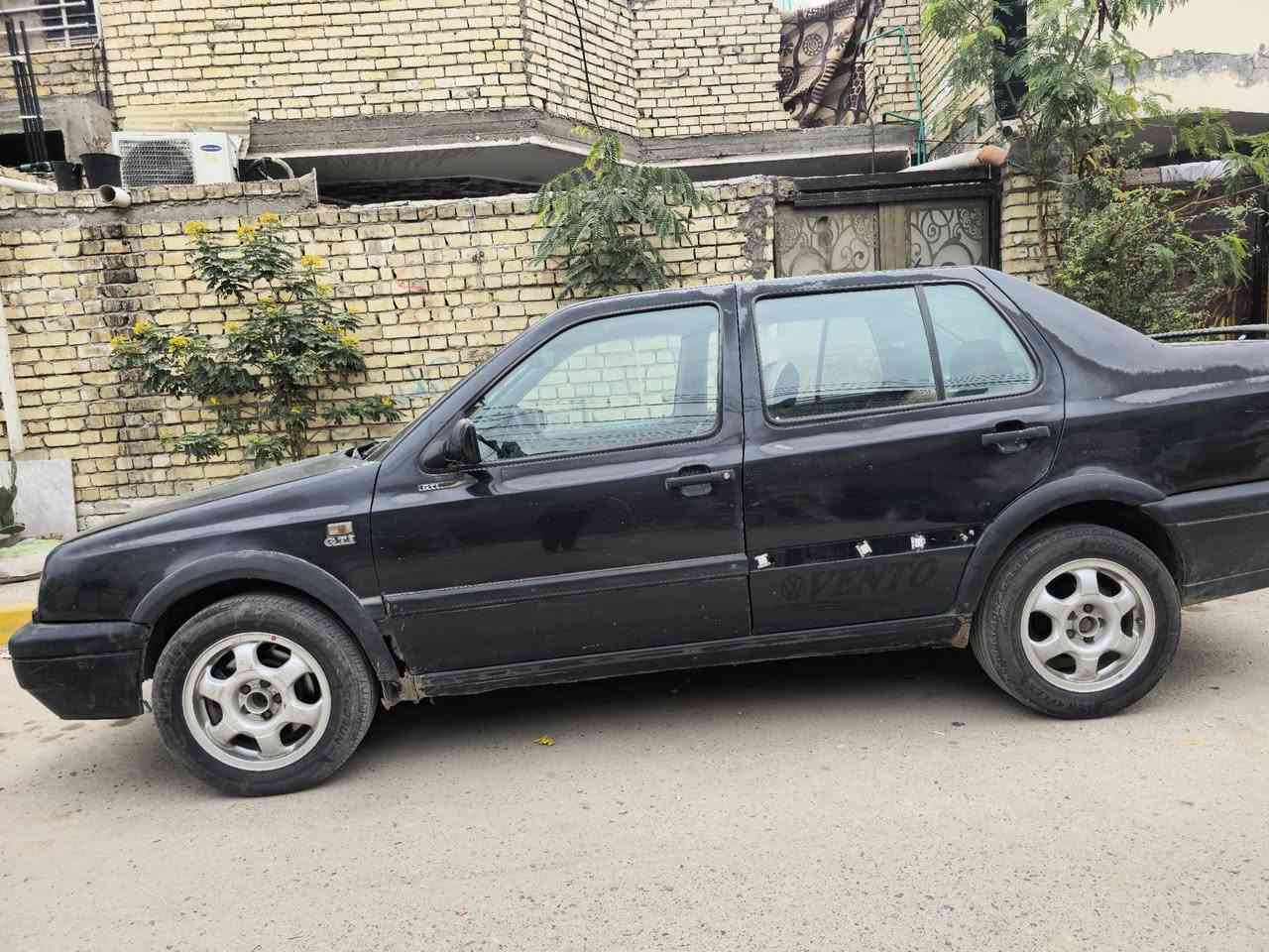 السلام عليكم كولف فنتو 1994 محرك 2000
كير ومكينه خير من الله 
تبريد شغال
والكشر مامعمر مثل ما اشوف
بأسمي تحويل ثاني يوم
السعر 36 الشراي يدلل
***********
