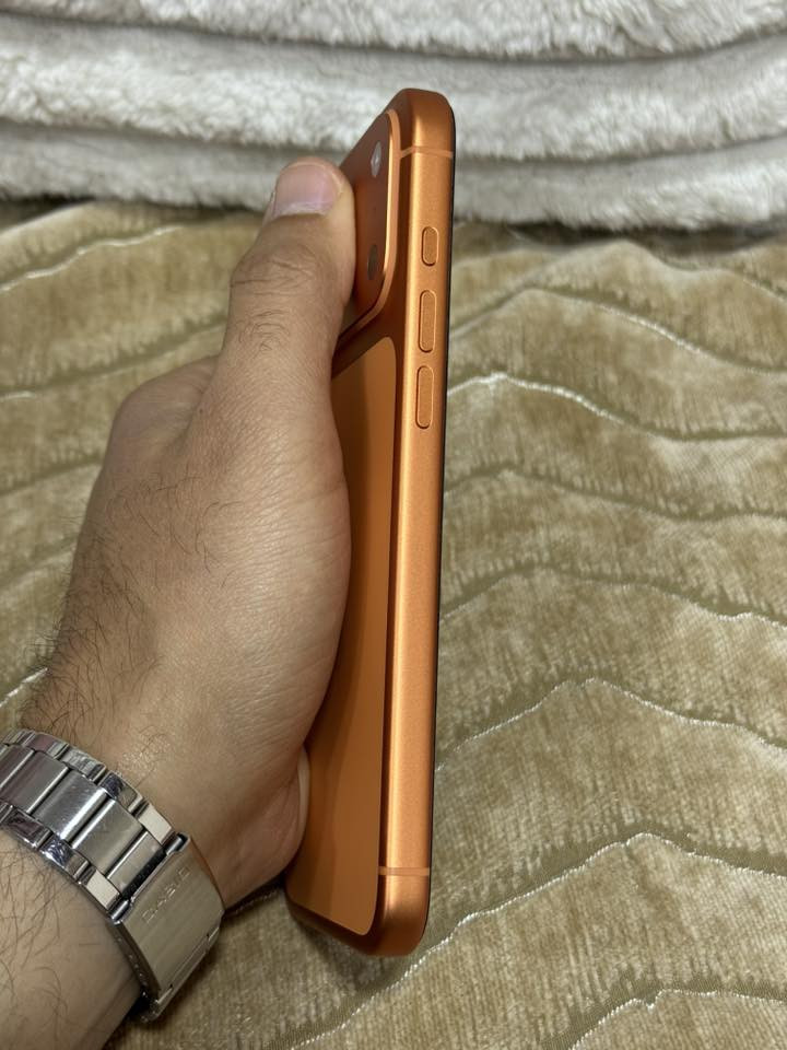 للبيع ايفون 17 برو ماكس
E - sim
بطارية 100% 
مشحون ٣٢ مرة
ولا شخط مابي

بيع فقط بدون مراوس
***********
