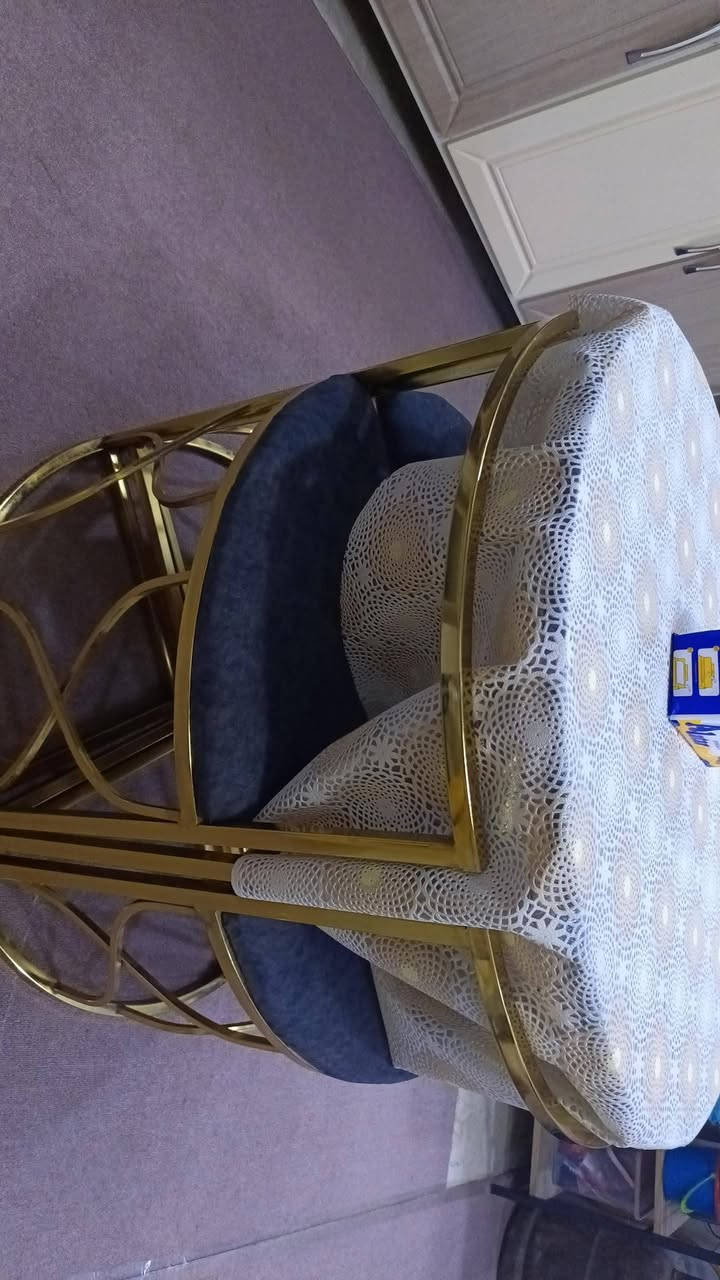 السلام عليكم ميز طعام ١٥٠ الف
جزامه ٢٠ الف

 جهاز جري٧٥ الف 

اوتي عامودي٣٥ الف الماني
طبله بلاستك حجم كبير ١٠

العنوان البنوك شارع مرطبات الصفصاف

***********
