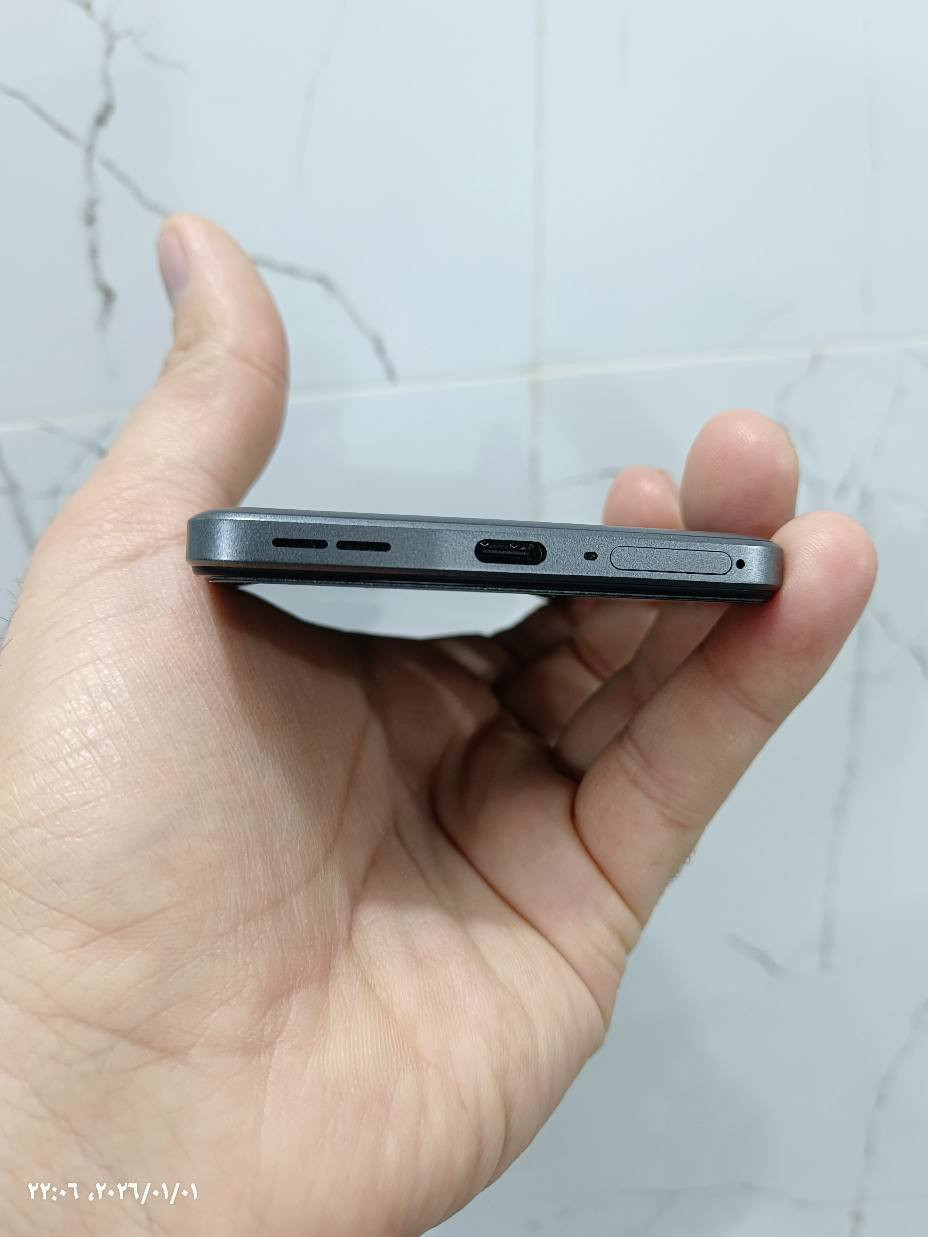 الرام 12 الذاكرة 256
المعالج سناب دراغون 782G (6) نانو 
البطارية 5000 ملي امبير 
الشحن 80 واط 
الكاميرات الخلفية 50+8+2 تصوير 4K الامامية 16
تحديث الشاشة 120 هيرتز 
نظام الاندرويد 15
للبيع فقط السعر 250 منهي من الاخير 
مكاني بغداد غزاليه 
*********** بغداد, العراق
