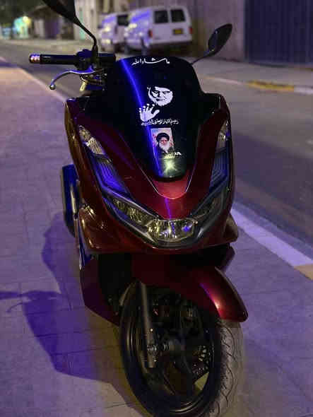 السلام عليكم ورحمة دراجة بيسي اكس الجيل الرابع وارد ياباني مكينه 125سي سي الون ماروني دم الغزال الدراجة خير من الله شلعة ومعدل الدراجة تاخذهة متصرف عليهه ربع المكينة كفالة من الفتح يعني مملعوب بيهة الدراجة ماشية 30 الف سعر الدراجة 26ورقه وبيهة مجال هاذة رقمي خاص ممتواجد ***********
