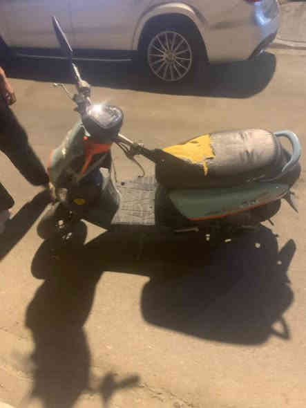 دراجه بوليسي ماكس بيه بس كابريته وكلجات عطلانه السعر 350الف وبيه مجال والرقم للستفسار ***********
