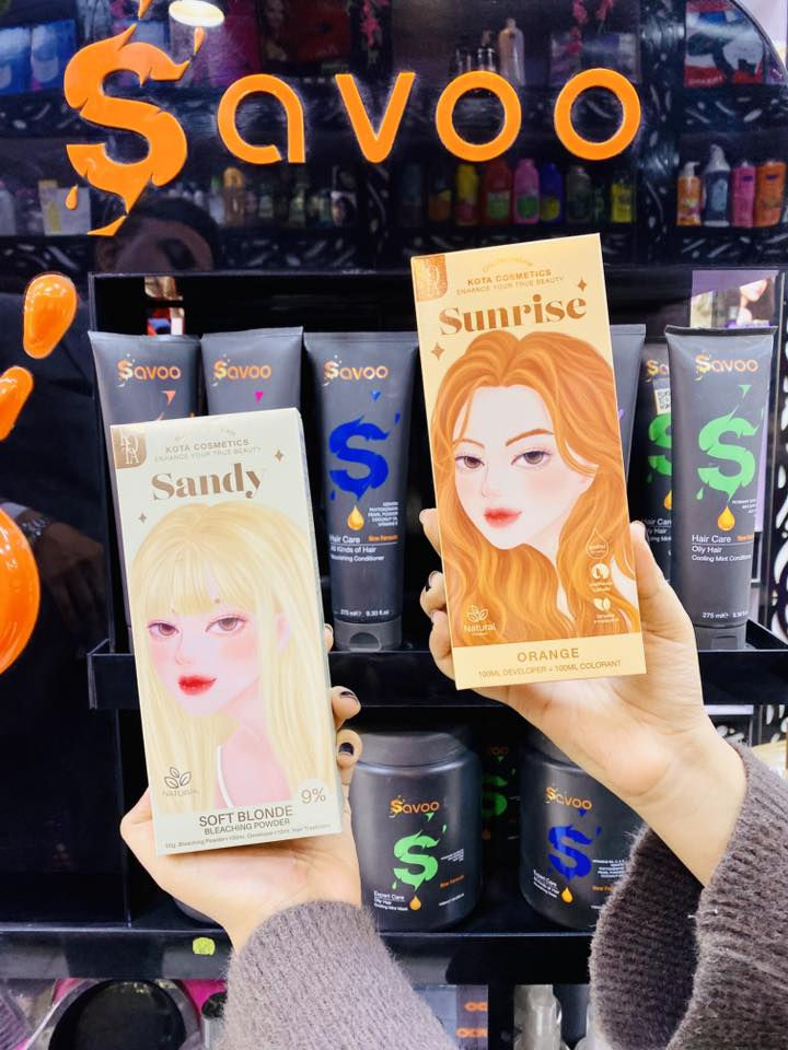 وجبة جديدة صبغة KOTA  بسعر 10,000 كمية محدودة 
 إذا تدورين صبغة شعر تغطي الشيب، وتطلع اللون واضح وراقي من أول مرة ... أنصحج وبكل ثقة بـ صبغة KOTA الأصلية تركيبة تايلاندية طبيعية، بيها خلاصة الجينسنغ بدون ريحة مزعجة، ونتيجتها تبقى ثابتة لفترة طويلة. أنا جربتها بنفسي، وهاي مو أول مرة أشتريها، وكل مرة تعجبني أكثر اللون يطلع مثل الكتالوج بالضبط، والشعر يظل ناعم ومرطب بعدها . السعر جداً مناسب - والتوصيل متاح لكل المحافظات اللي تحب تشوف الألوان أو تحتاج 97

مساعدة باختيار الدرجة المناسبة، تخبرني عالخاص . #صبغة_شعر #KOTA #لون_ثابت

#جمال_طبيعي #توصيل_العراق #تجربة_شخصية # كوني_اجمل_مع_مركز_ زهرة بيروت #نهتم بجمالك #اكثر_من_مـجرد كوزمتك 
متميزون بمنتجات التجميل الأصلية 👌 
زورونا ستجدون كل ماهو جديد وحصري 
العنوان حلة حي الامام مجاور سنتر الأسعار قرب شارع الضغط 
واتساب ***********
لمعرفة الاسعار والعروض الخاصة يرجى الانظمام إلى قناة تليكرام الجديدة 
https://t.me/zahratBeirut2
