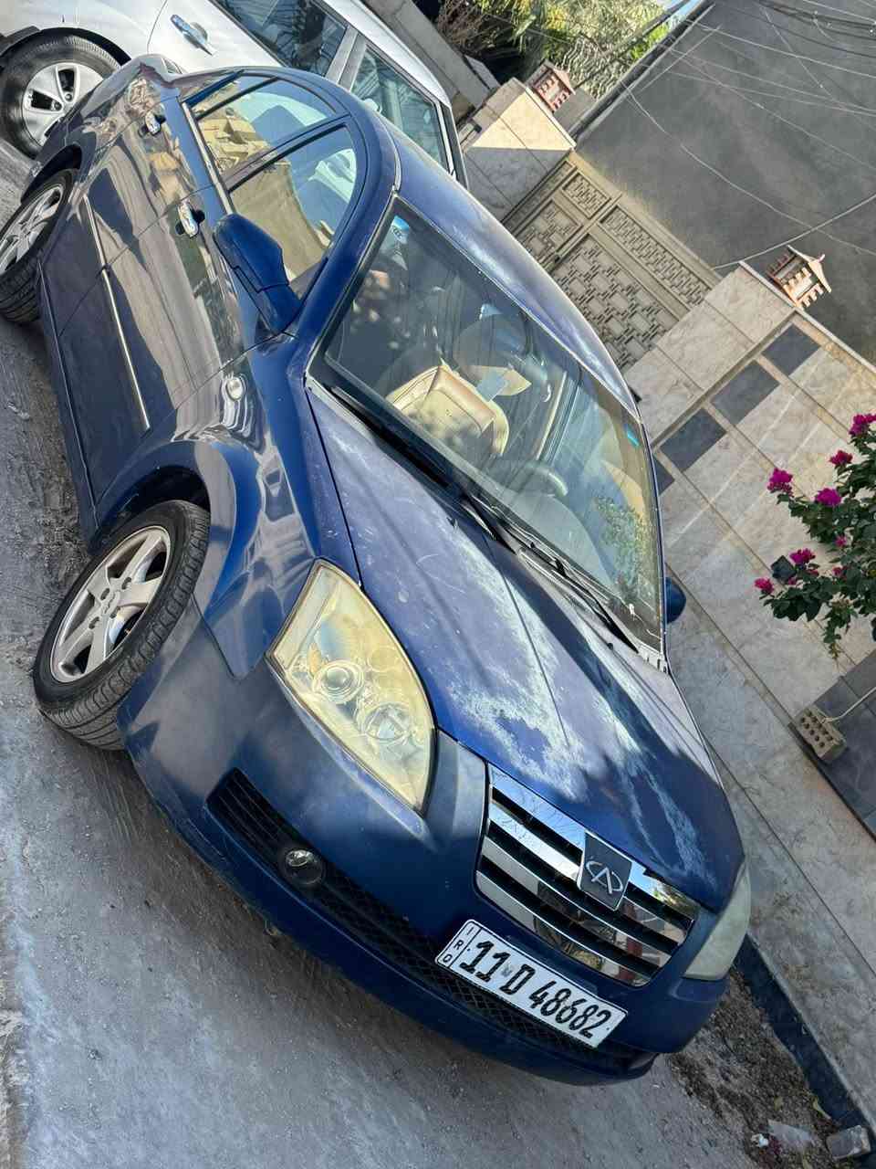 السلام عليكم / للبيع نقد فقط
شيري A5 2009

رقم بغداد الجديد باسمي سنويه 2030 

مكفوله من الضربه والصبغ والتبديل فقط جراد بالبنيد 

محرك 2000 مفتوح

كير بلاد _ ماشيه 98 الف 

سياره جاهزه من كلشي تبريد ثلج صدر جديد تخم تاير 

مكاني بغداد العامريه والسعر 44 ورقه وبيها مجال بسيط

*********** محمد
