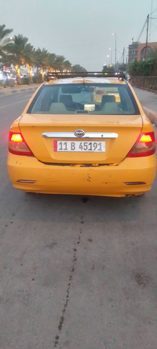 السلام عليكم بي واي دي f3مديل 11سيارة بيهة بدايت تبخير ومشط ستيرن كايم وبيهة وبيهة الكهربائيات تعبانة رقم انكليزي مصفرة هية وغرامات السعر 30/وبيهة مجال سيارة بسمي
