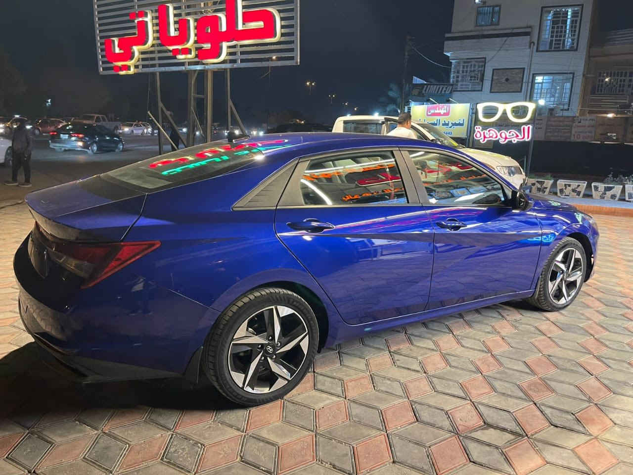 السلام عليكم النترا وارد امريكي 2023 رقم بغداد
 ترقيم جديد 
جاملغ خلفي صبغ+ربع البنيد بدون داخل 
نص مواصفات ماشيه 29 
مكينة 2000 دوش 
السعر 158 بي مجال
مكان السيارة بغداد الكرخ
للأستفسار ***********
