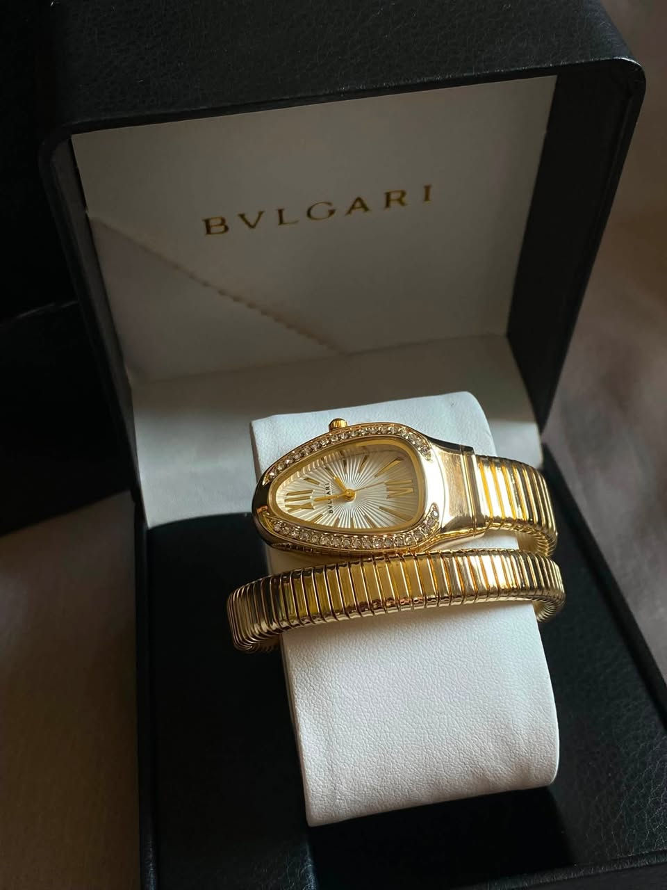 ساعات نسائيه ماركات معروفه كوالتي عالي سعر القطعه ٣٠ الف مع التغليف والعلاگه الخاصه بالبراند


**إذا كنت صاحب هذا الإعلان وتريد حذفه لأي سبب، رجاءا أرسل رسالة إلى الدعم الفني**