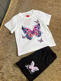 ملابس أطفال • تخبل • نموذج