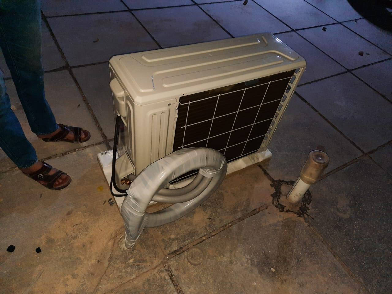 ورشه الريان
تنصيب سبالت بمختلف الاحجام 
صيانه جميع الاعطال 
غسل السبالت 
شحن غاز الفرنسي 
عمل فاكيوم 
ضمان حقيقي
العمل داخل كربلاء فقط خصم العوائل الفقراء وشهداء 
اتصال***********
اتصال ***********
وتساب ***********
