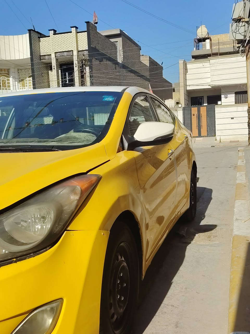 سلام عليكم 
النترا 2011 امريكي لبيع
حادثها صندوك وبيها معجون جمالغ لخلفي وبيها معجون قليل بلقماره اثر مشاجره
منضومه تبريد جديده محرك وكير خير من الله 
تخم تاير جديد +دوشمه جديده 
السعر 80 بيها مجال بسيط حك لجيه 
العنوان بغداد العبيدي 
***********
لا اتوجد عل نت
