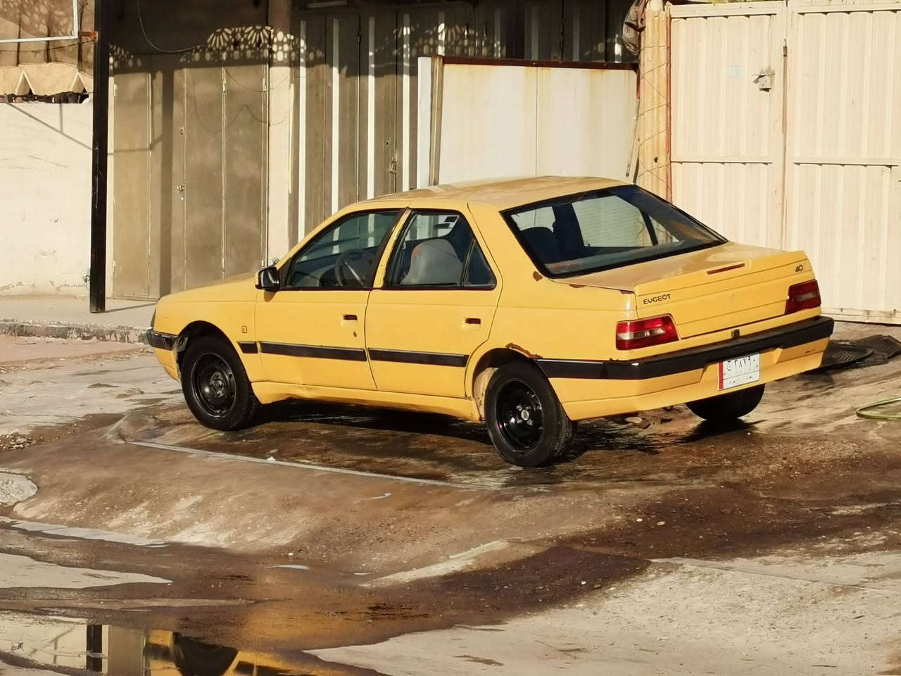 السلام عليكم
بيجو لميس موديل 2015  للبيع مكينة بيها تبخير
مكاني بغداد
*********** السعر 27 وبيها مجال
