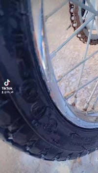 شباب دراجه للبيع نضيفه  صالهة شهر ونص من معمره الدراجه الشاصي كلك و اس...