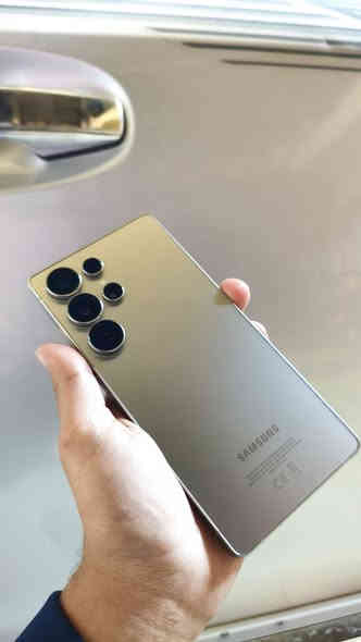 السلام عليكم ورحمة الله 
S25 الترا 
ذاكرة 1 تيرا
استخدام قليل جدا 
النضافة 100%
ملحقاته كارتونه والشاحنه الاصلية ويا ماخذه 65 الف مع كرت الضمان الشاحنه وكرت ضمان الجهاز نفسه موجود 
الجهاز على الفحص 
الموقع النجف الاشرف مجمع ابو تراب 
او بغداد تقاطع ملعب الشعب 
السعر 1450 .
***********
